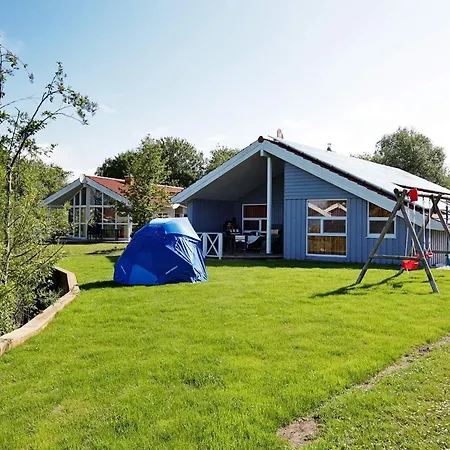 12 Person In Vakantiehuis *