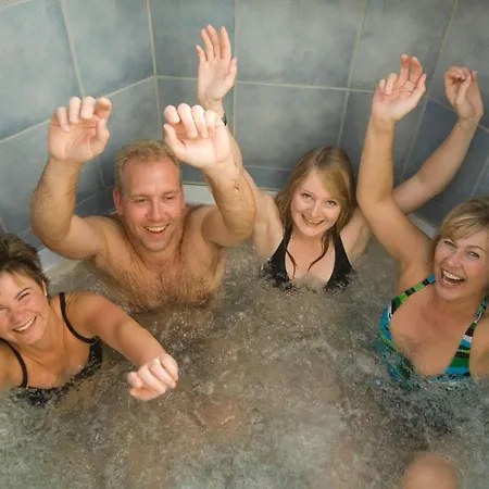 12 Person In Vakantiehuis